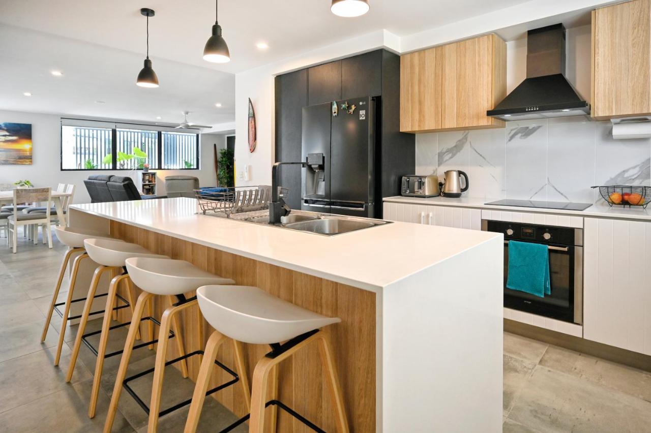 Coolum - Beachside Dream - 3 B/r, 2 Bath Zf6 Coolum Beach